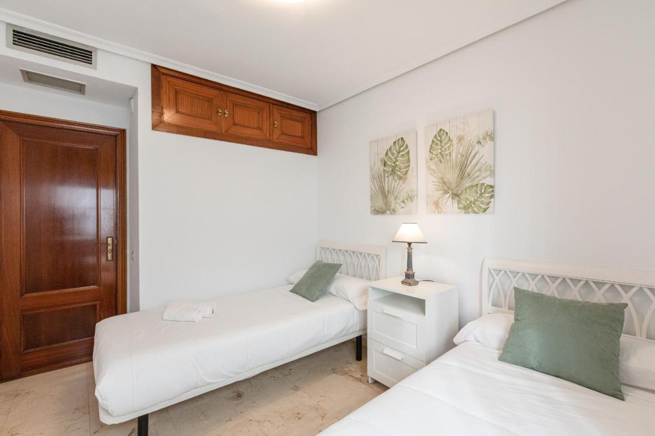 Green- Apartments Las Setas Seville Exterior photo